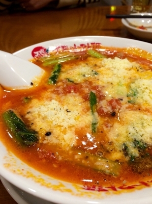 「太陽のチーズラーメン」@太陽のトマト麺 十日市場支店の写真