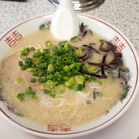 豚骨ラーメン