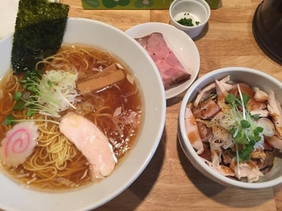 「ふる川らーめん（醤油）+チャーシュー丼【¥1000】」@麺や  ふる川の写真