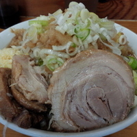 ラーメン中（ニンニク、アブラ、ネギ）