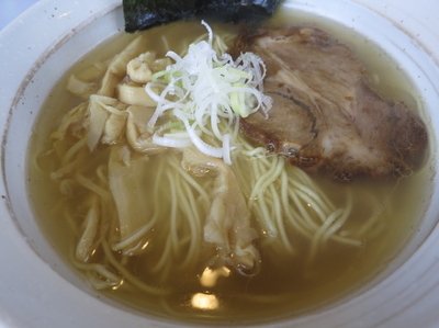 「塩らーめん690円」@地鶏らーめん 秋津の写真