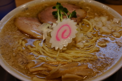 「アブラ煮干しそば（大盛）＋肉飯（ランチ１５０円）」@煮干そば 流。の写真