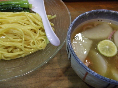 「【限定】カブと細切りカモスモークのしおつけめん　９５０円」@流星軒の写真