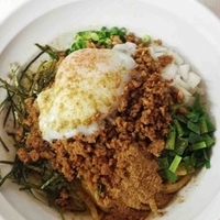 くららのまぜそば　760円