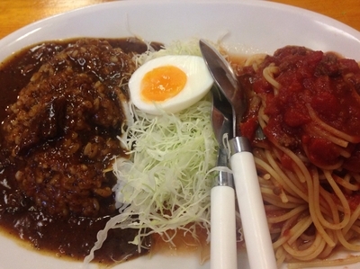 「カレーのパスタ欲張りセット」@こんにちはの写真