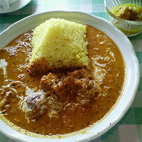 ホットチキンカレー　８８０円