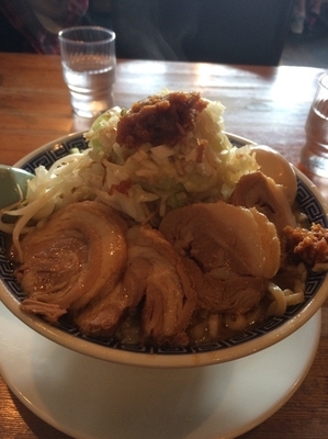 「ふじ麺+味玉+小豚」@常勝軒 かすみがうら店の写真