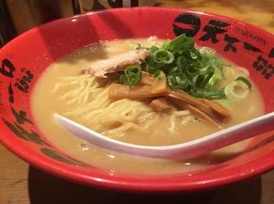 「こってり中華そば 並700円」@天下一品 新宿西口店の写真