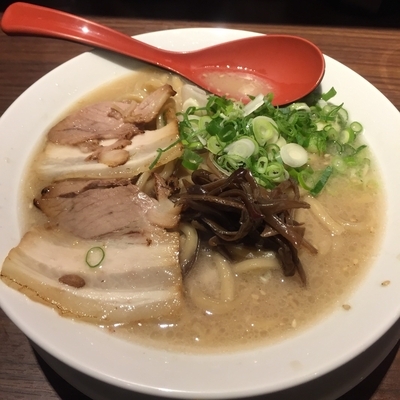 「豚骨白（￥400）※」@博多らーめん 一心堂 蒲田店の写真