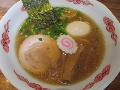 「中華蕎麦+味玉　「670円+100円」」@中華蕎麦 無地の写真