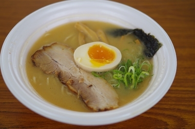 「信州鶏白湯 気むずかし家信州鶏白湯らーめん」@らーめんフェスタ in イオンレイクタウンの写真