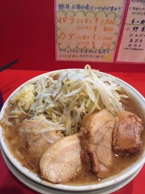 「ラーメン 大盛 500g指定＋豚2枚＋玉ねぎ」@麺屋 桐龍の写真