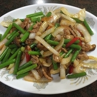 肉とニンニクの芽炒め