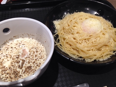 「カルボナーラ風つけめん（特盛）」@イタリアンつけ麺専門店 PASTALIANの写真