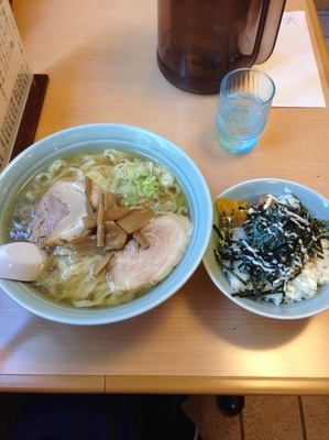 「ラーメン+ミニチャーシュー丼」@榮ラーメンの写真