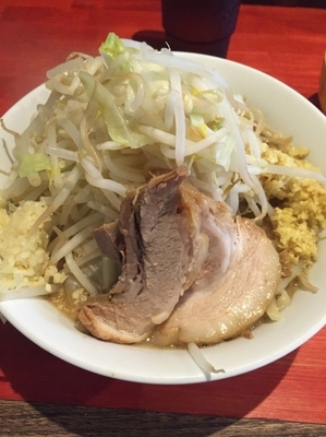 「小ラーメン、麺少なめ、ヤサイ、ニンニク、ショウガ、生玉子」@ラーメン二郎 会津若松駅前店の写真