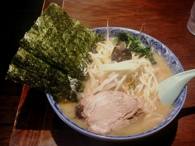 「野菜ラーメン・・・800円」@とんぱた亭 新子安店の写真