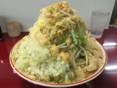「ラーメン全増し野菜脂増し増しタマネギトッピング」@ジラフの写真