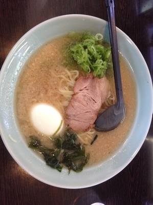 「ラーメン小+卵」@ニューラーメンショップ主水の写真