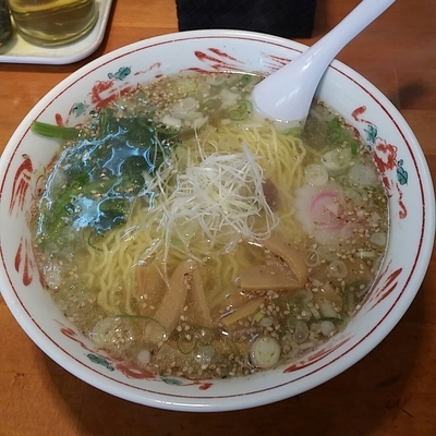「塩らーめん６２０円」@めんや 梟の写真