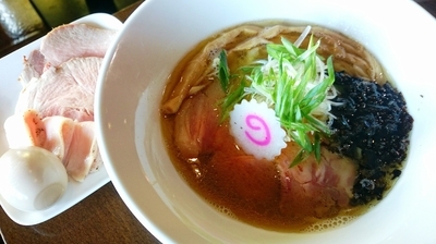 「豊深煮干しそば（塩）750円＋特製盛り250円」@麺や 虎徹の写真