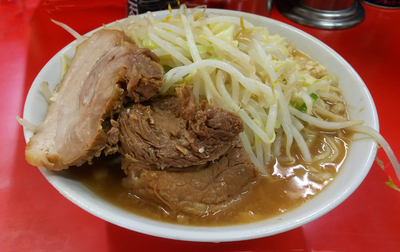 「小ラーメン(700円)　野菜少なめニンニク」@ラーメン二郎 松戸駅前店の写真