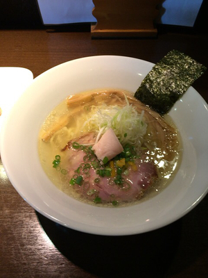 「虎徹そば 塩 手揉み麺」@麺や 虎徹の写真