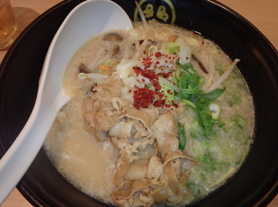 「宮城野豚使用きのこと野菜の豚骨プレーン(980円)カタ」@TOKYO 豚骨 BASE MADE by 博多一風堂 ecute品川サウス店の写真