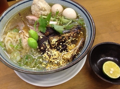 「菊月の一杯 かしわのかしわ蕎麦・・・塩Ｃ＋α」@MENYA 食い味の道有楽の写真