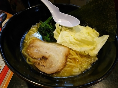 「豚骨塩　大盛」@らあめん 万咲の写真