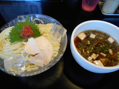 「限定冷やニボつけめん(850円)」@肉煮干し中華そば さいころの写真