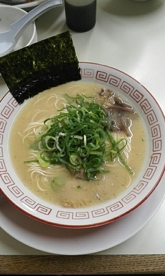 「博多らーめん」@らーめん家 一歩の写真