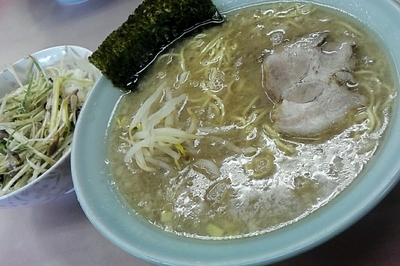 「ラーメン＋ネギ丼」@ラーメンショップ 緑ヶ丘店の写真