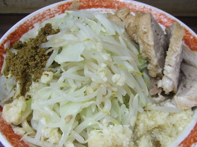 「小ぶた(ニンニク＋アレ)　７９０円」@ラーメン二郎 横浜関内店の写真