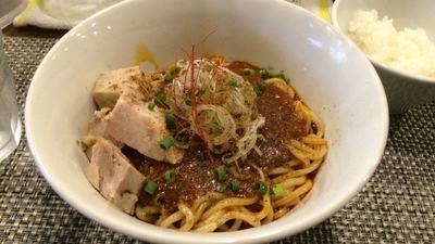 「麻婆まぜそば プチライス付き ¥800」@らぁ麺 やまぐち 辣式の写真