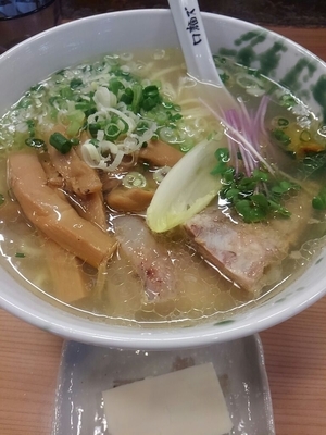 「塩バター 780円＋大盛100円」@ロ麺ズの写真