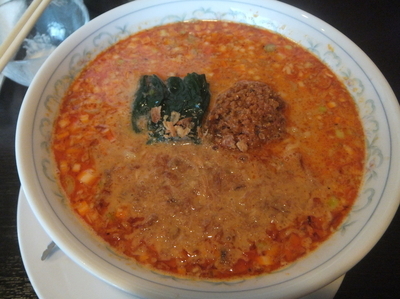 「坦々麺800円&餃子450円(ぱどクーポンで無料)」@赤門の写真