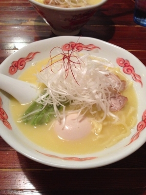 「鳥白湯らーめん¥820＋味玉」@麺・酒処 ぶらりの写真