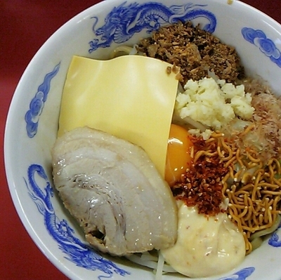 「まぜそば（アブラ以外全マシ）」@ジャンクガレッジ 坂戸塚越店の写真