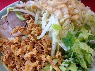 「小ラーメン豚＋ねぎ汁なし【890円】」@ラーメン二郎 中山駅前店の写真