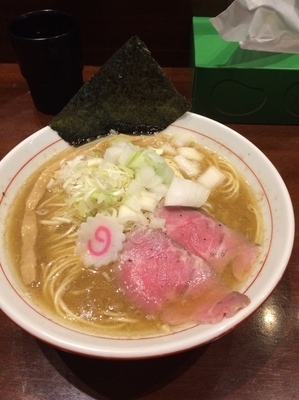 「煮干しそば」@煮干中華そば 鈴蘭 新宿店の写真