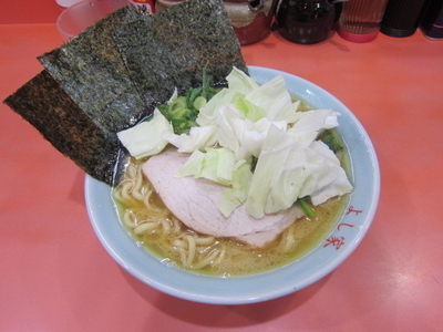 「ラーメン（かため）　７５０円」@よし家の写真