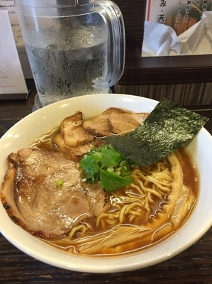 「醤油中華そば大盛＋a」@中華そば こむぎの写真