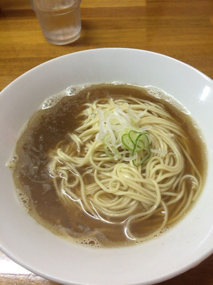 「そば550円＋つゆ増し150円」@中華そば屋 伊藤の写真