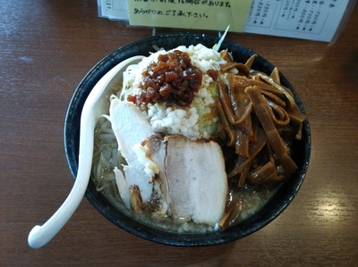 「白狼_やさい_ニンニク_タレ_脂増し」@New old style ゆいが 三郷店の写真