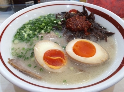 「味玉ラーメン720円 替え玉120円」@一味ラーメン 鳥栖店の写真