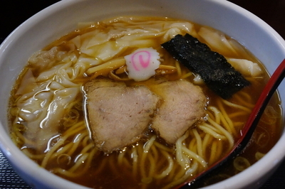 「ワンタンメン（中）」@中華蕎麦 金魚の写真