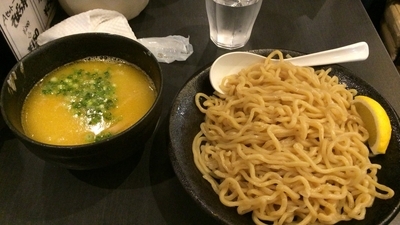 「白湯鶏つけそば 中盛 鶏ユッケごはん ¥800、¥200」@濃厚鶏そば 晴壱の写真