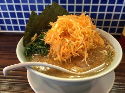 「醤油ネギラーメン（辛味あり） 900円」@げんこつの写真
