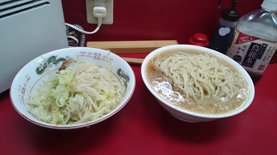 「麺増し大(ヤサイ)￥８３０」@ラーメン二郎 京急川崎店の写真
